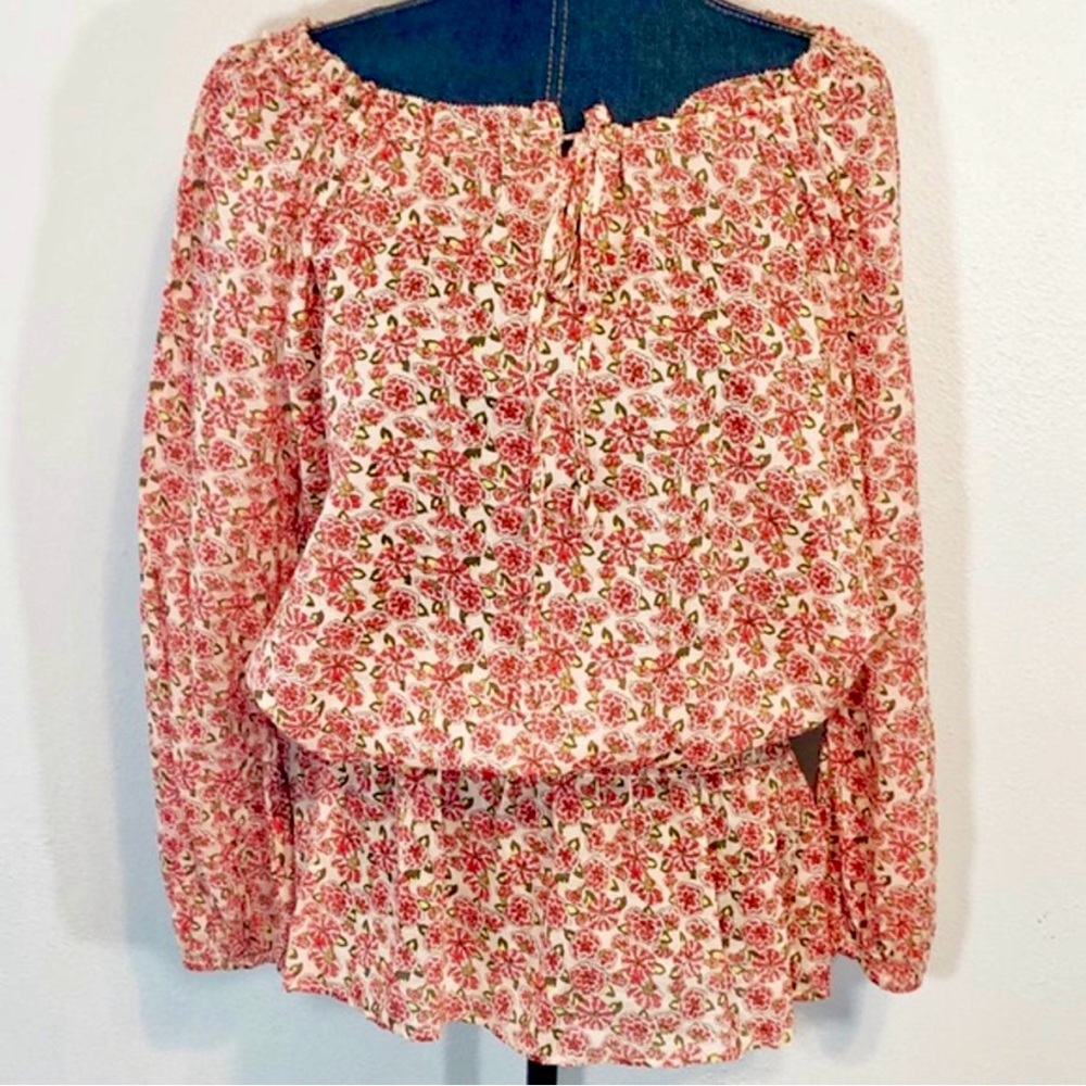 Sundance relaxed, summery top. Floral Off-Shoulder Blouse - Pink/orange